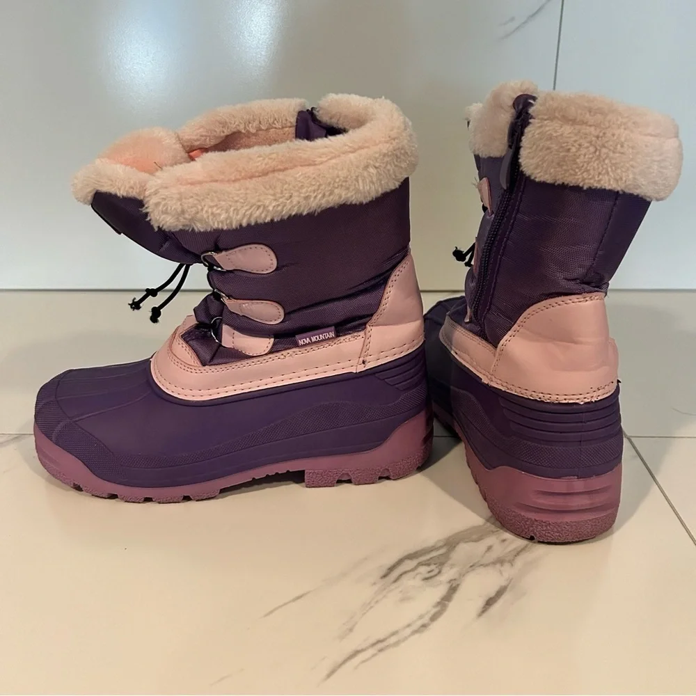 Nova Mountain Kids Purple and Pink Snow Boots Size 5